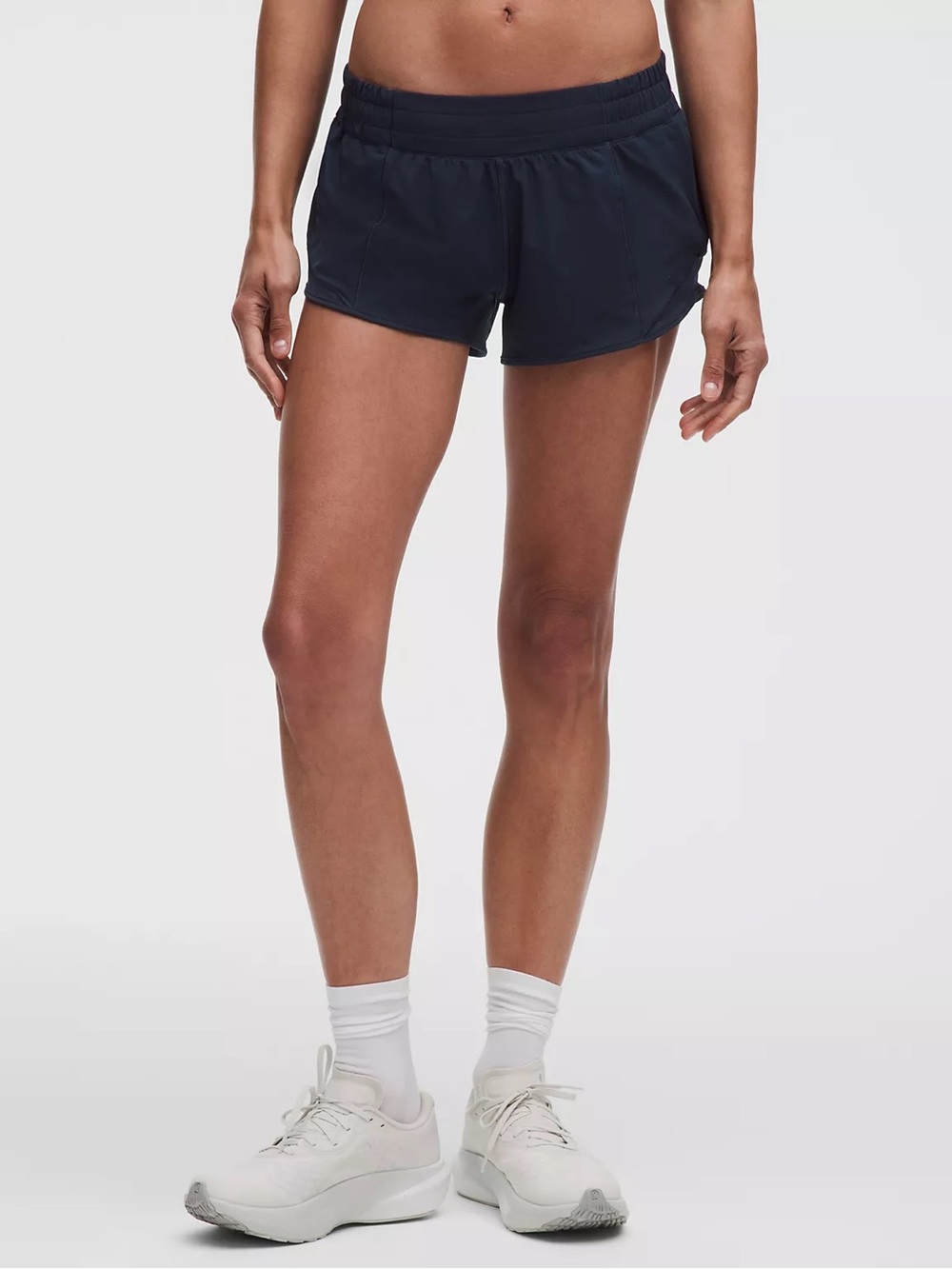 Lululemon Hotty Hot Low-Rise Lined Short 2.5"
